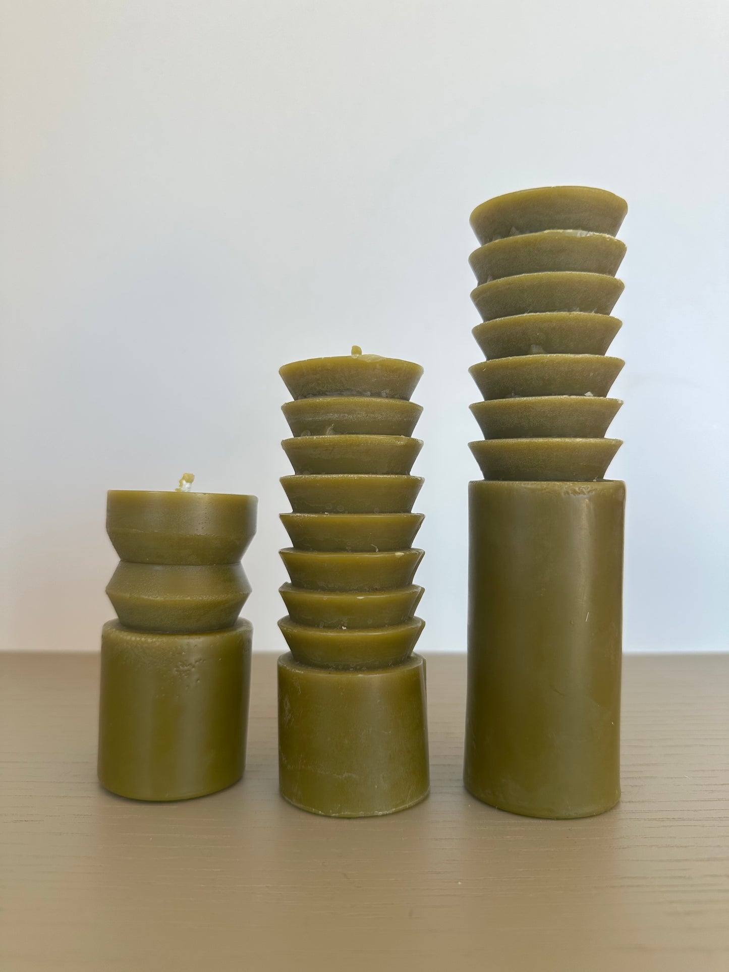 beeswax candle - totem           large green