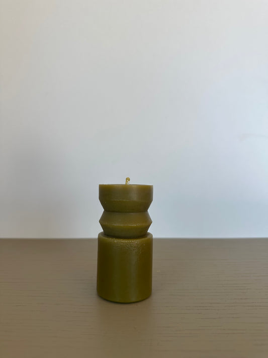 beeswax candle - totem          small green