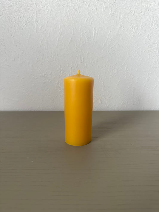 beeswax candle -                            standard pillar