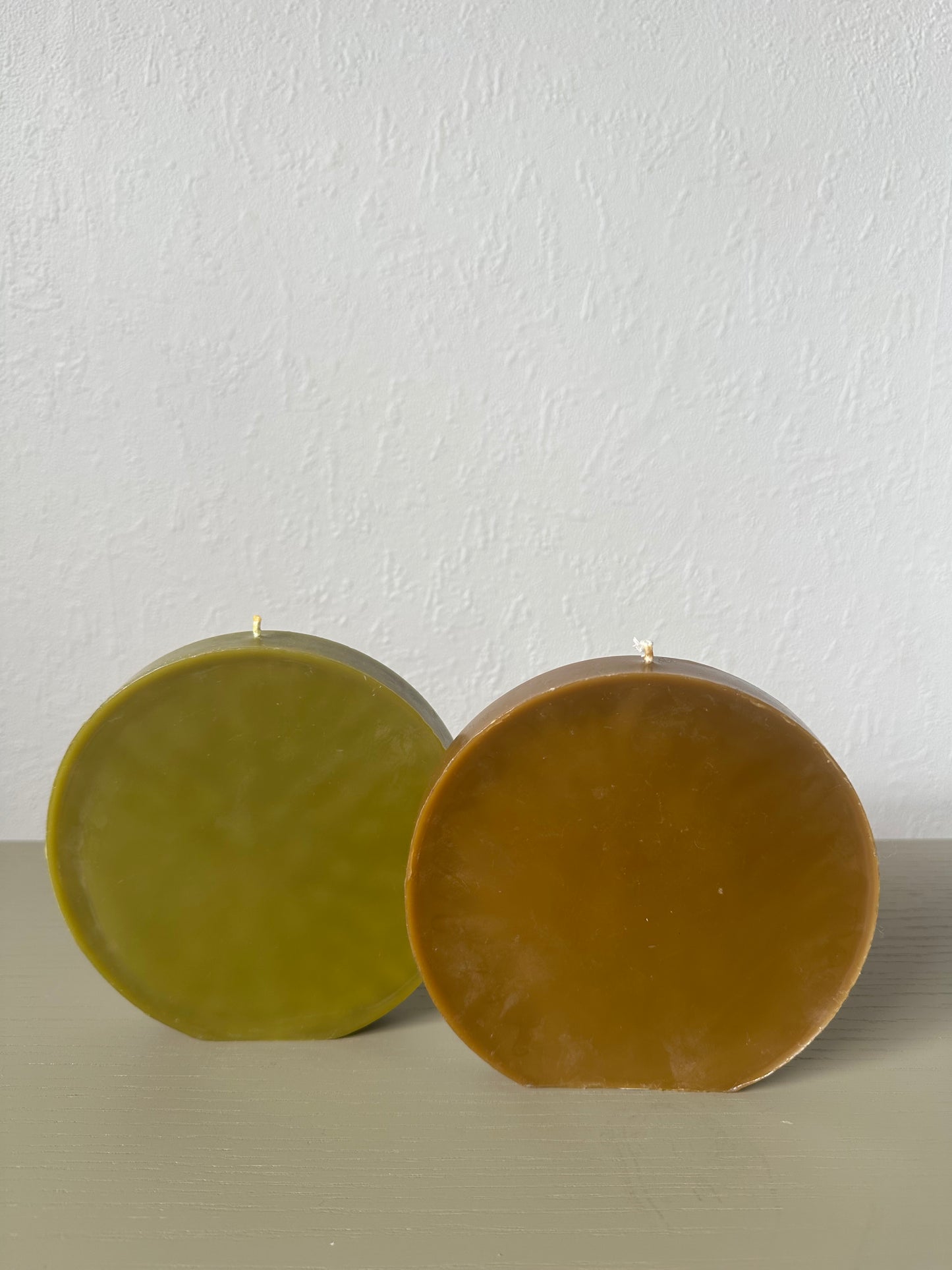 beeswax candle - Te Marama forest green moon